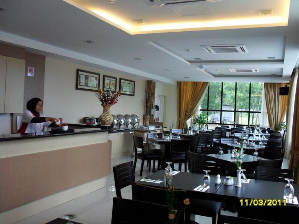Sutera Hotel Seremban Buitenkant foto