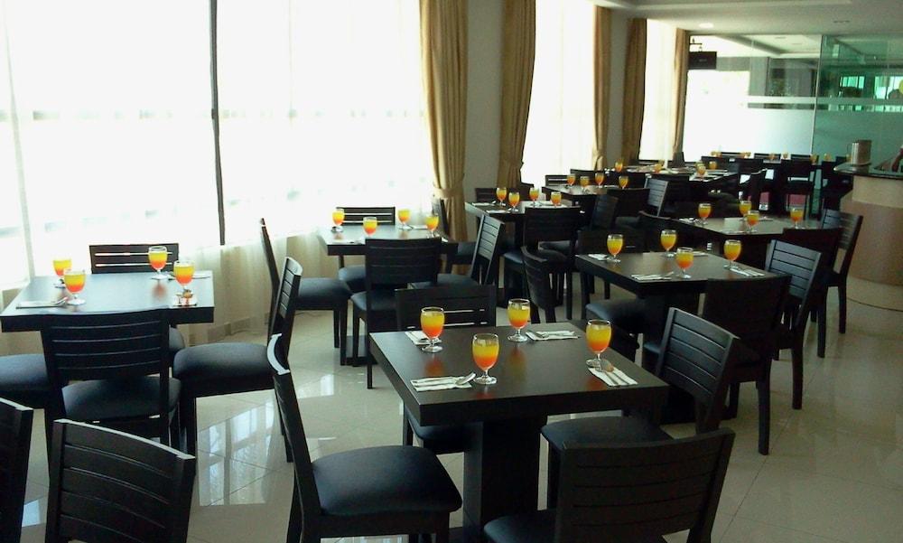 Sutera Hotel Seremban Buitenkant foto